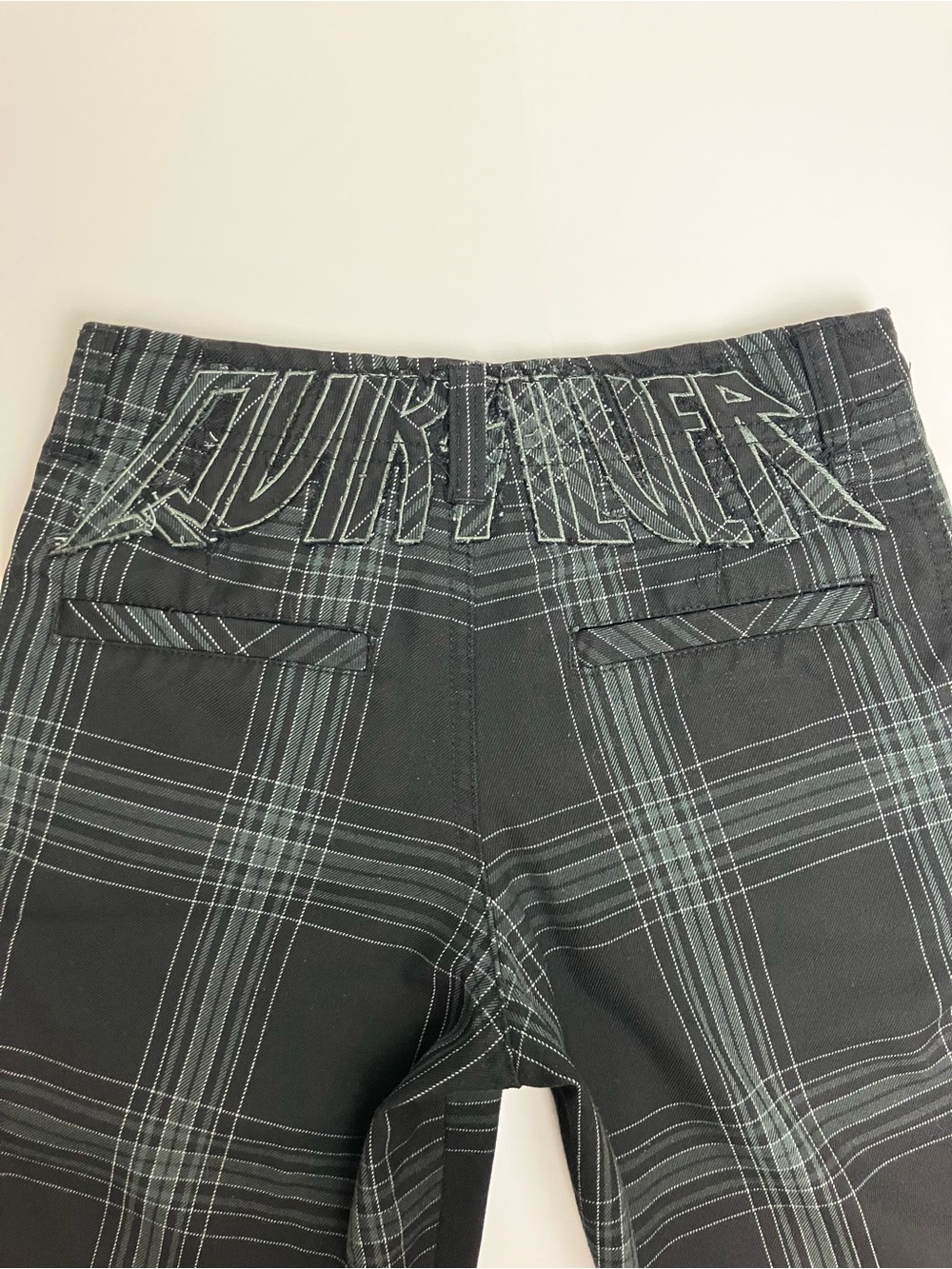 Quicksilver Kids Shorts (10-12y) Size 24 Black Plaid 2010s Skater Sk8